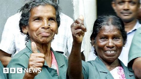 Kerala lottery: Indian women sanitation workers hit .